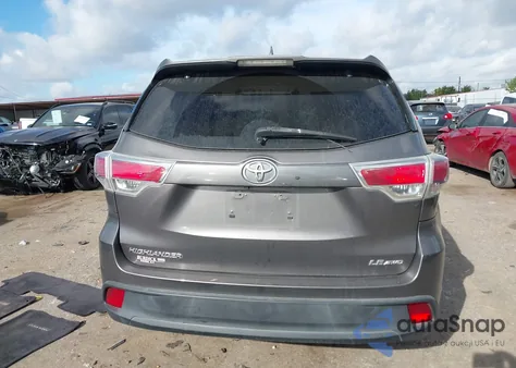 2015 Toyota Highlander Le Plus V6 from USA, damaged, VIN 5TDBKRFH7FS101692